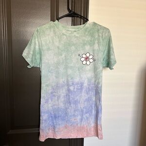 Buc-ee’s Tie Dye Graphic T-Shirt Women’s Small – Retro Flower Graphic